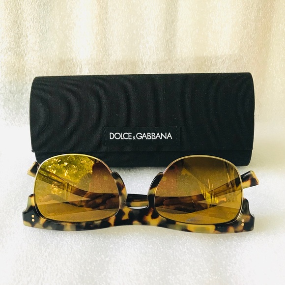 Unisex Dolce & Gabbana Sunglasses - Picture 3 of 9
